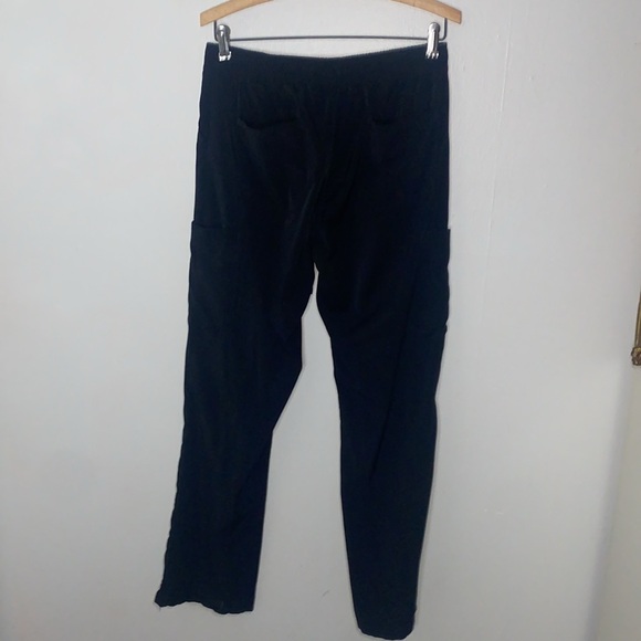 🪩Black scrub bottoms with original drawstring and pockets! - Picture 4 of 8